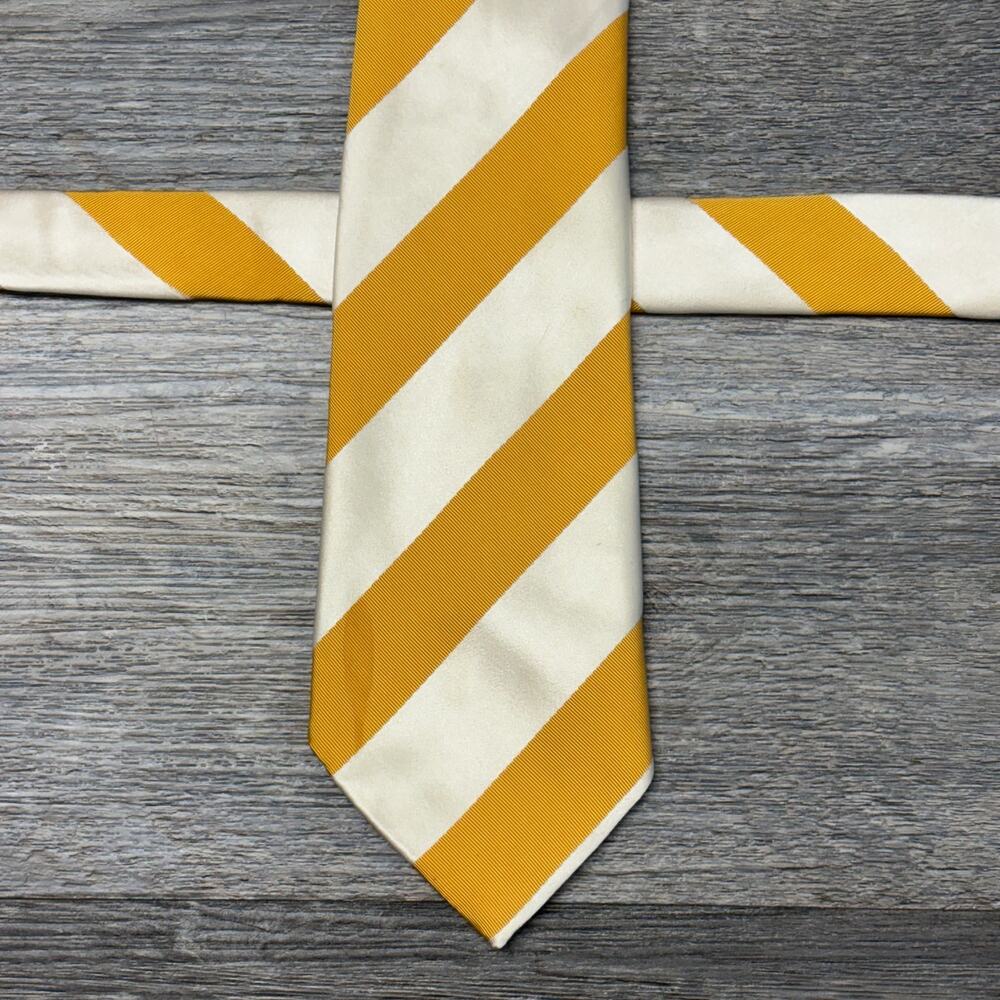 Charles Tyrwhitt White Yellow Striped Mens‎ 59" Silk Blend Business Neck Tie